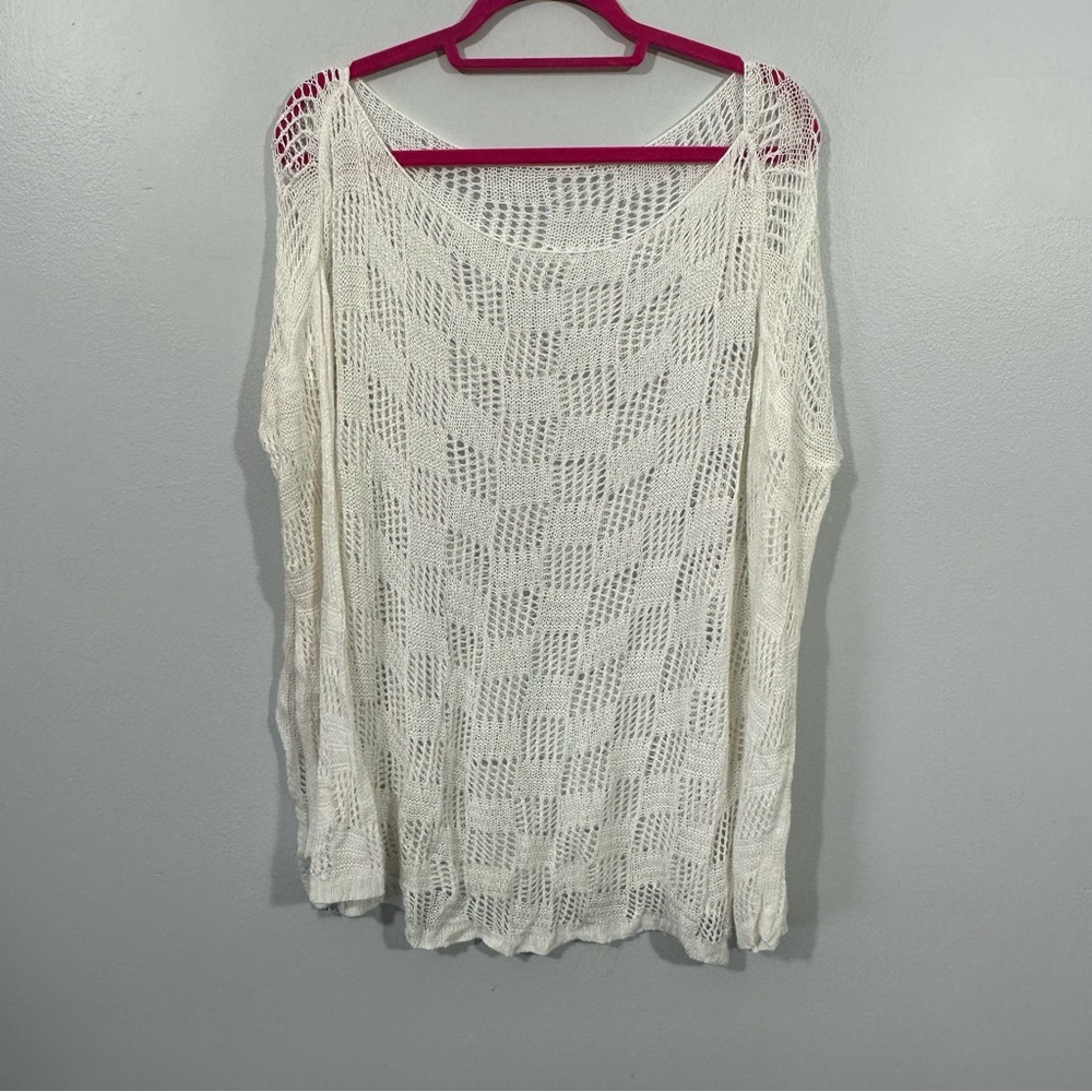 Elegant White Knit Sweater